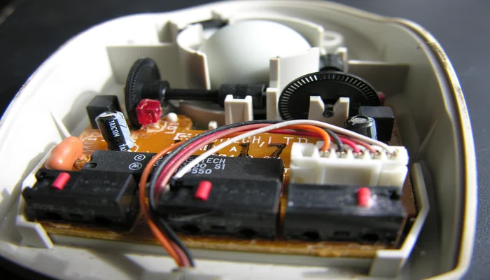 माऊस म्हणजे काय | computer mouse information in marathi 1 computer mouse information in marathi , mouse information in marathi