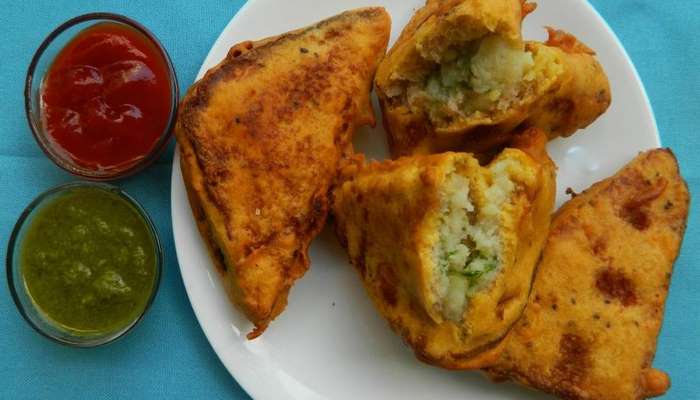 Bread Pakoda Recipe