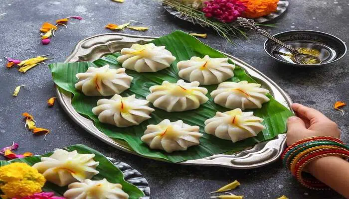  Ukdiche Modak 
