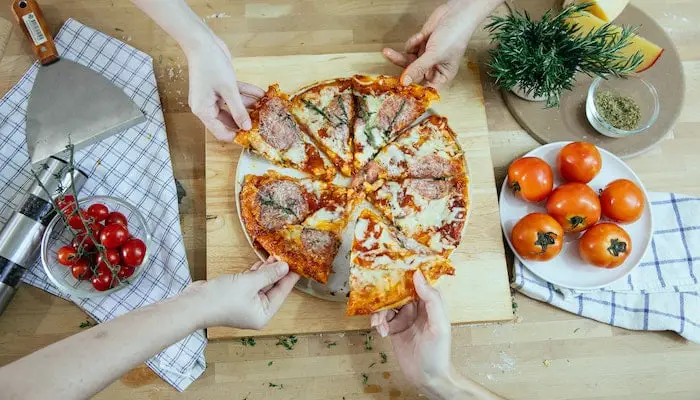 Pizza recipe in Marathi